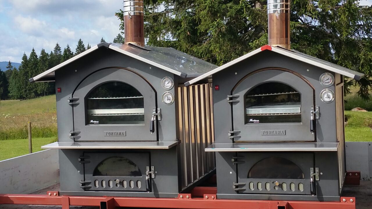pizzas au feu de bois